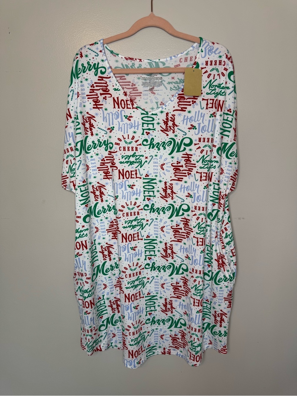 Christmas Word Print V-Neck Nightshirt - White, Red & Green